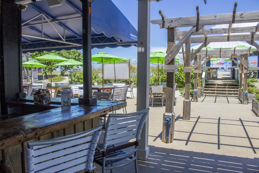 Rhumcay Beach Resort And Grille Fort Pierce Exterior photo