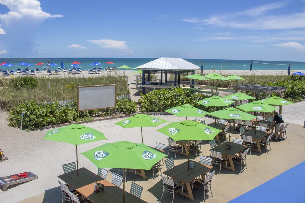 Rhumcay Beach Resort And Grille Fort Pierce Exterior photo