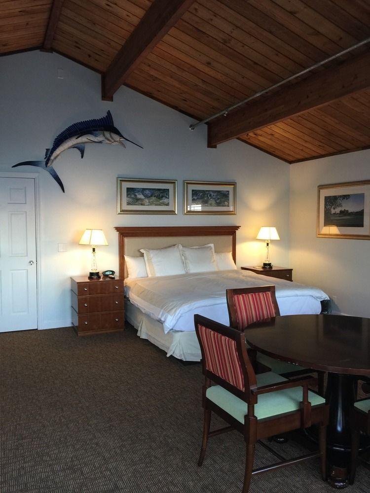 Rhumcay Beach Resort And Grille Fort Pierce Exterior photo